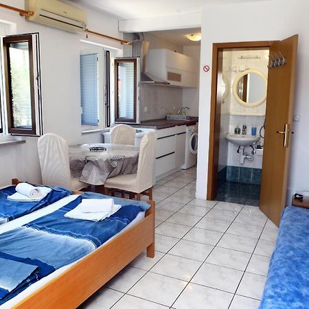 ❷⓿❷❸ Apartment Dolphin Ізола Екстер'єр фото
