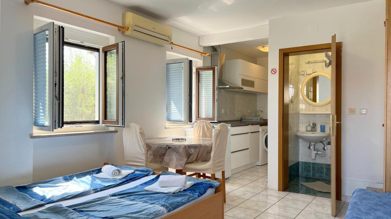 ❷⓿❷❸ Apartment Dolphin Ізола Екстер'єр фото