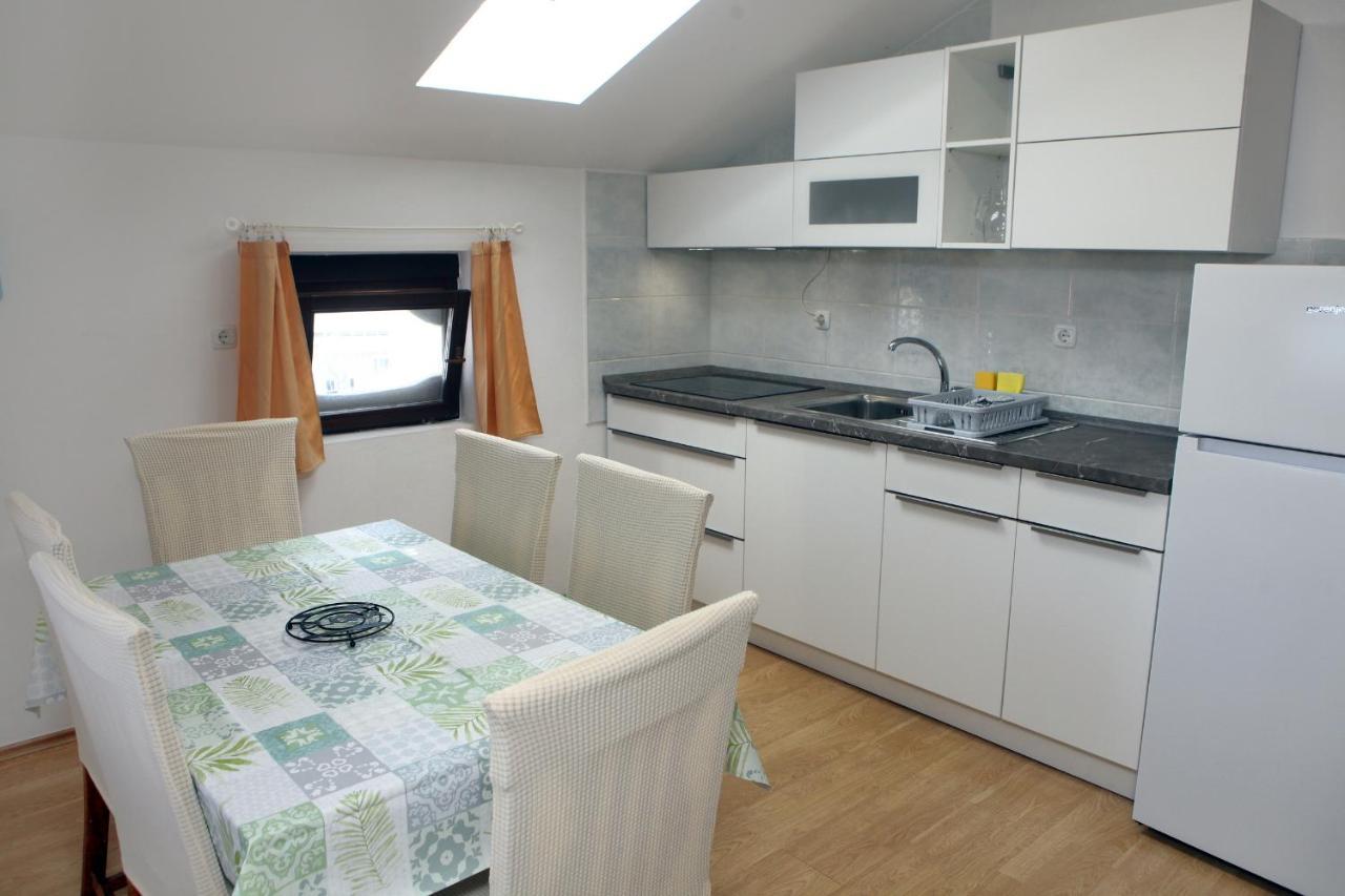 ❷⓿❷❸ Apartment Dolphin Ізола Екстер'єр фото