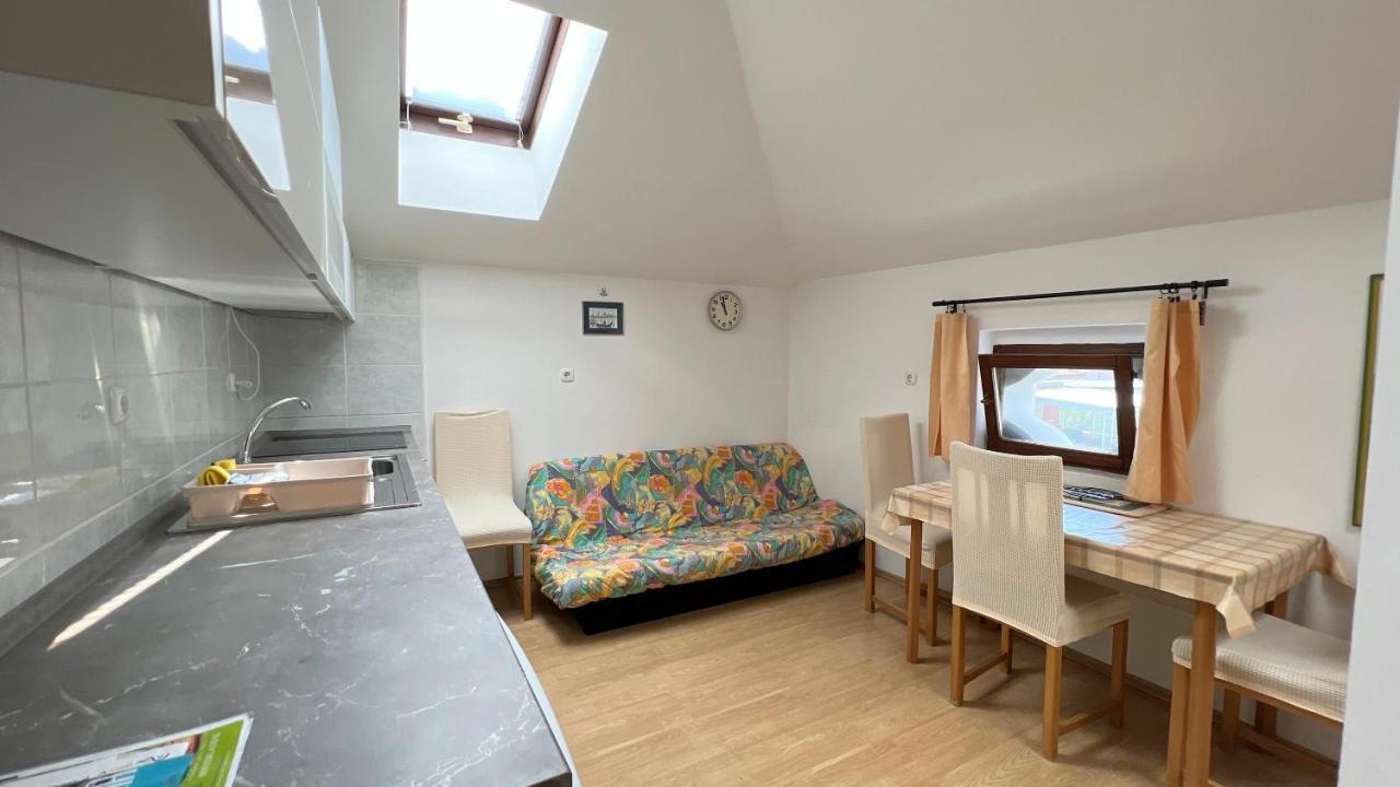 ❷⓿❷❸ Apartment Dolphin Ізола Екстер'єр фото